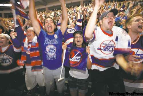 JOHN WOODS / WINNIPEG FREE PRESS
From left, fans Ryan Purpur, Jesse Martin, Janeen Martin, Ray Braun and Cam Friesen show their loyalty watching the NHL draft at the MTS Centre Friday.