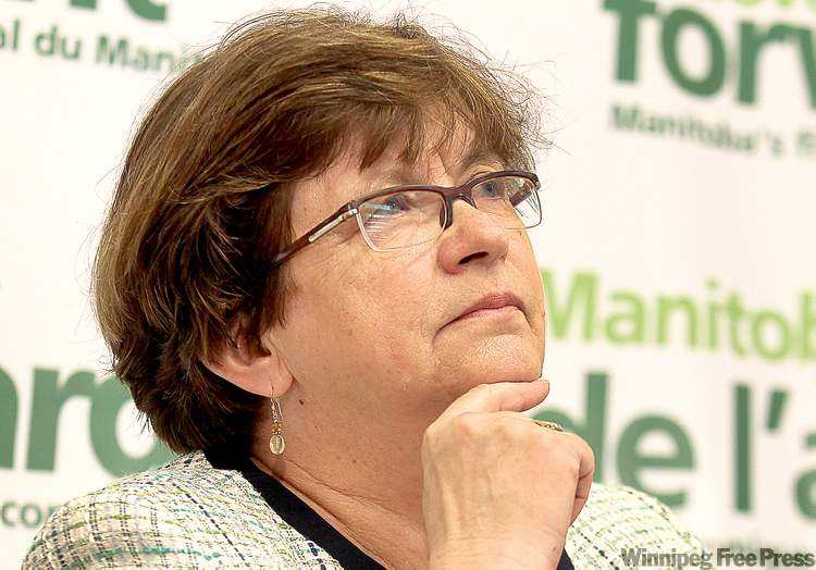 JOE BRYKSA / WINNIPEG FREE PRESS ARCHIVES
Rosann Wowchuk became the first female agriculture minister in Canada when appointed in 1999.