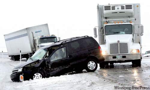 Wayne Glowacki / Winnipeg Free Press archives
Some of the hundreds of crashes on Feb. 9, 2009, when unseasonably warm weather caused roads to become ice-covered skating rinks for vehicles.