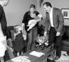 hadas parush / winnipeg free press
Tory Leader Hugh McFadyen (right) with parents Mike and Allison Howell: support for families.