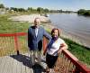 WAYNE GLOWACKI / WINNIPEG FREE PRESS
John Perrin, Sandra Gessler on Waterfront Drive.