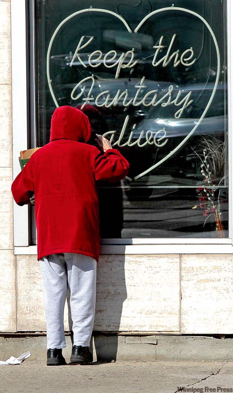 Downtown shop throws in towel Winnipeg Free Press