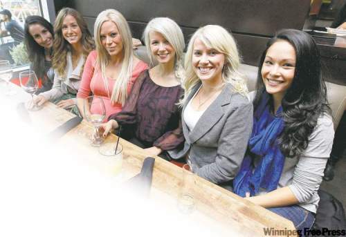 TREVOR HAGAN / WINNIPEG FREE PRESS
Winnipeg Jets' wives, from left, Bianca Pavon-Solis, Sam Wheeler, Emily Hendry, Brandy Ladd, Rachel Fehr and Emily Glass.
