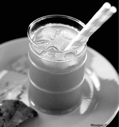 CP
Pumpkin pie punch.