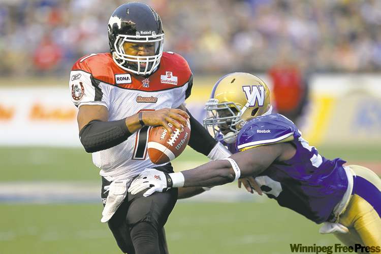 RUTH BONNEVILLE / WINNIPEG FREE PRESS archives
Former Stampeders QB Henry Burris (above) should be even more problematic for the Winnipeg defence now that he will be wearing Hamilton colours. The East Division Bombers will face him more often as a Ticat.
