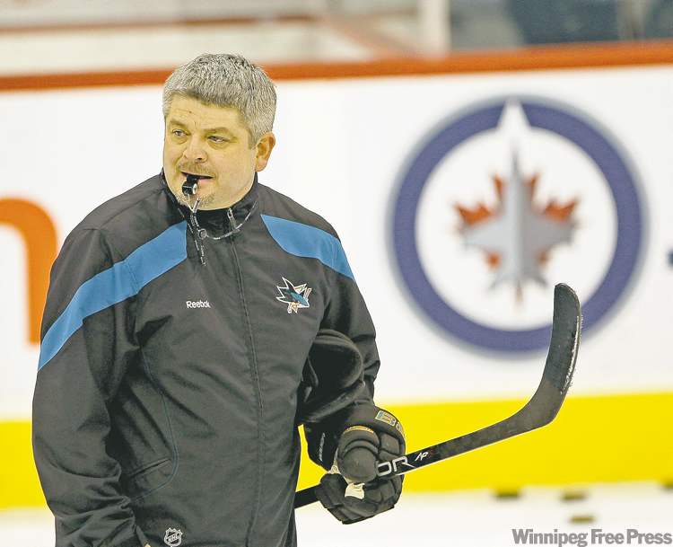 JOE BRYKSA / WINNIPEG FREE PRESS
San Jose head coach Todd McLellan still hasn�t won a Stanley Cup, but he has built the Sharks into a perennial contender in the Western Conference.