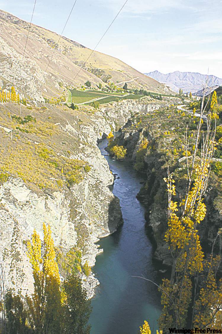 Postmedia Freelance
PHOTOS BY Sarah Deveau / POSTMEDIA NEWS
The Kawarau River near Queenstown, which represented the River Anduin and Argonath.