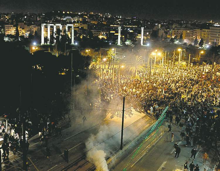 Greece makes more cuts amid riots – Winnipeg Free Press
