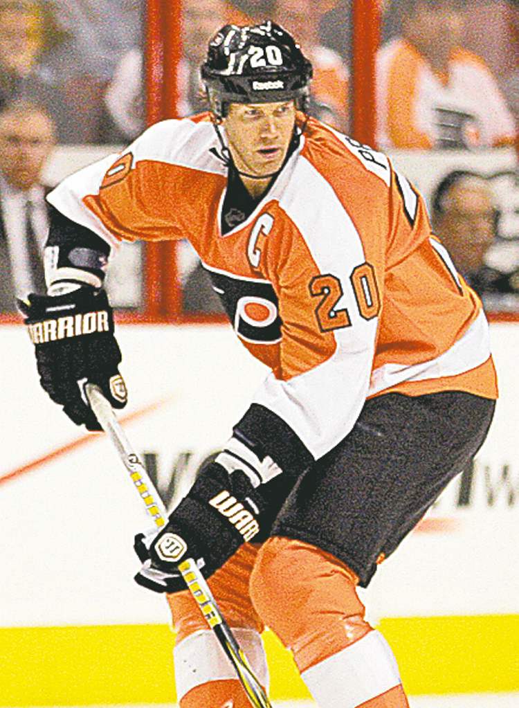 CP
Philadelphia Flyers' Chris Pronger is in a 'frightening' state in his recovery from a serious concussion, his wife Lauren says.