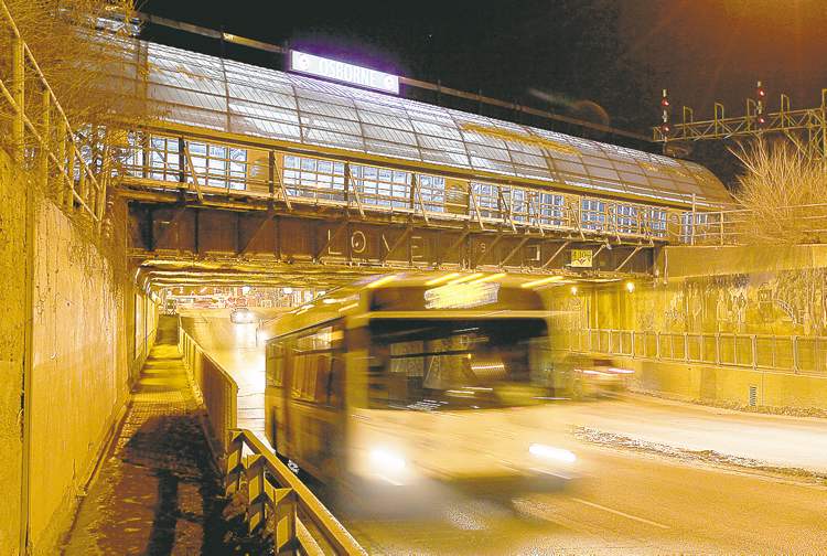 Winnipeg Free Press
John Woods / Winnipeg Free Press archives
The city plans to use the 20-cent bus fare hike to help pay for the second phase of the Southwest Rapid Transit Corridor.