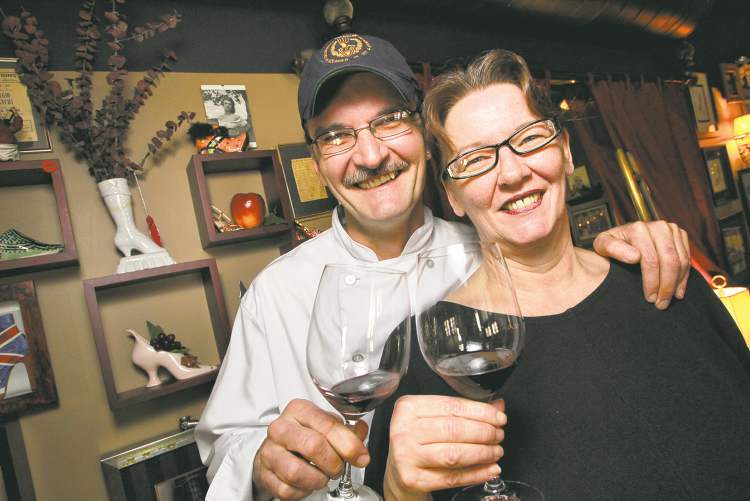 Mike Deal / Winnipeg Free Press
Alan Shepard and Verna Judge, owners of Step'n Out Restaurant, live with love and laughter while spending long hours at their restaurant, which serves the rich and famous, among others.