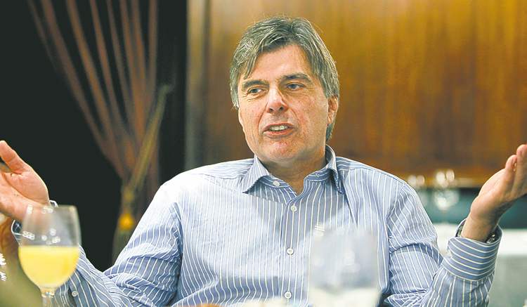 WAYNE GLOWACKI / WINNIPEG FREE PRESS FILE PHOTO
Economist Jeff Rubin suggests people make do with less.