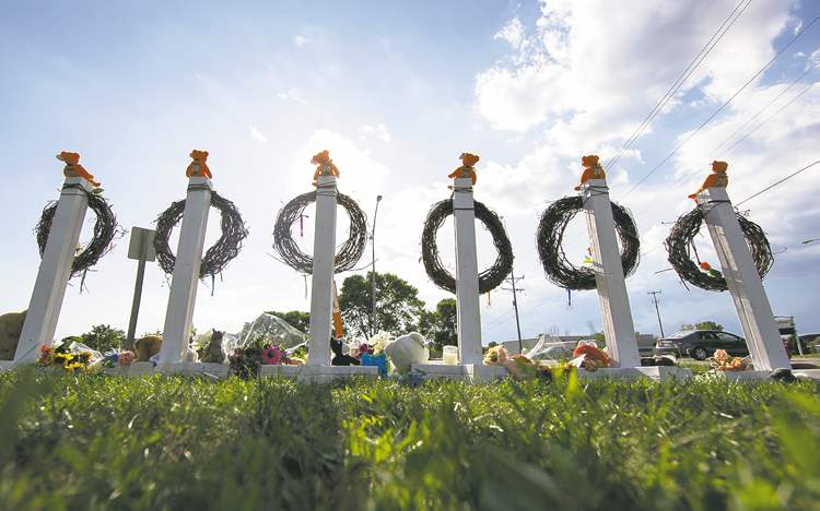 CP
Tom Lynn/the associated press
A memorial stands in Oak Creek, Wis., near the Sikh Temple of Wisconsin, the site of a mass shooting.