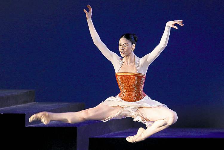 Herrera tosses off intricate moves in RWB balletic triumph of