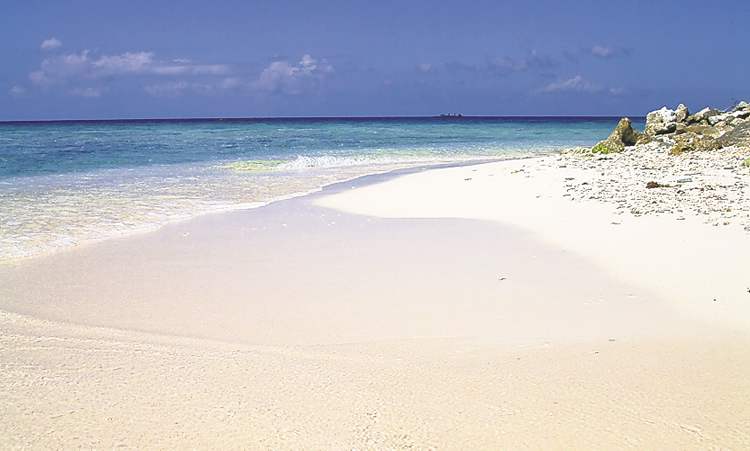 Postmedia
They don't call it Sandy Cay for nothing. This small island off the coast of Honduras is ringed by pristine, white sand beaches.