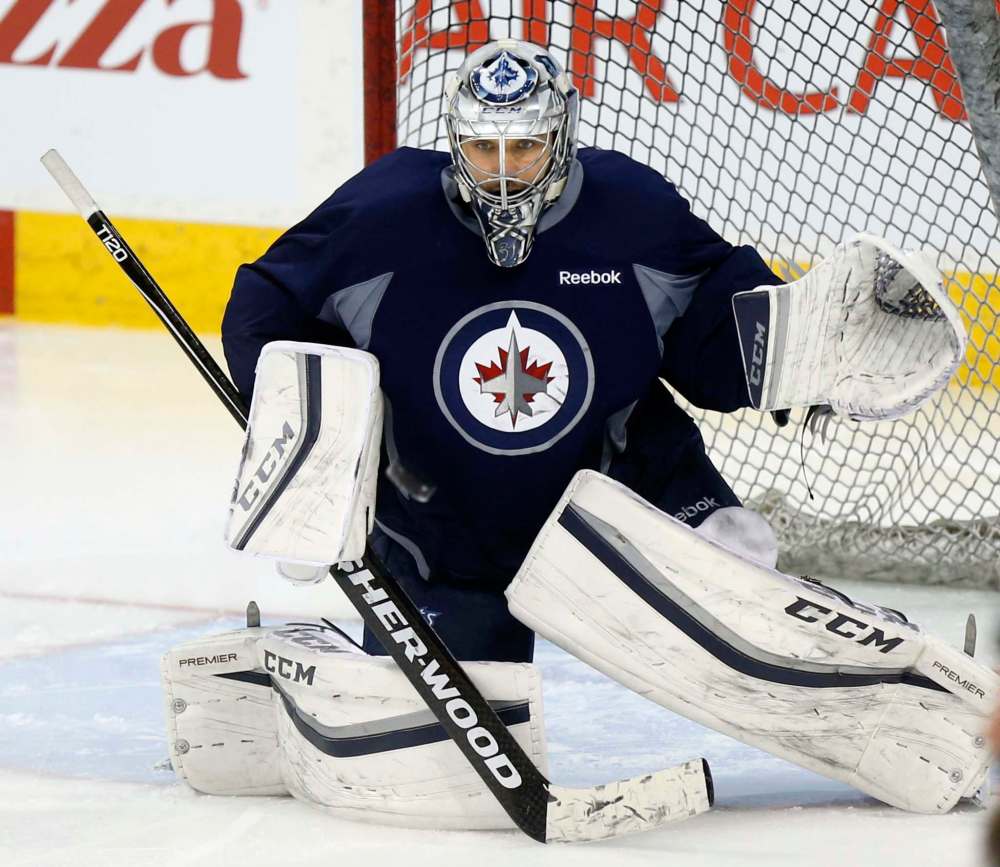 WAYNE GLOWACKI / WINNIPEG FREE PRESS FILES
Ondrej Pavelec will be in the net against Philadelphia.