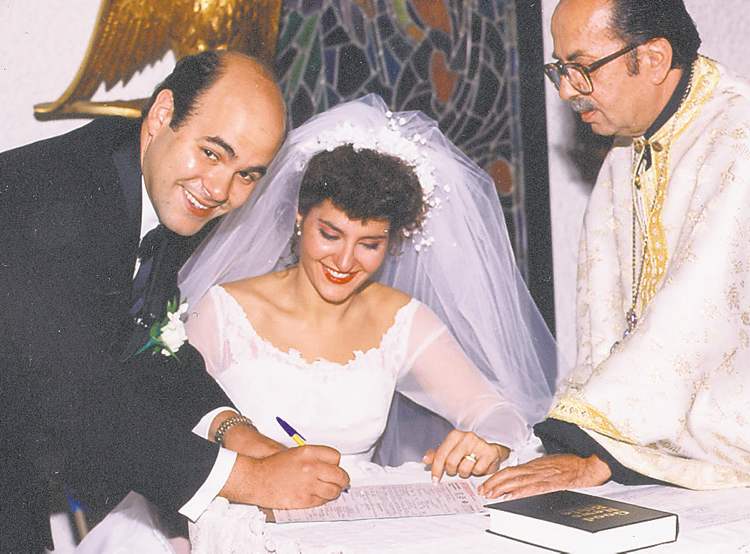 Vardalos and Gomez were married in 1993 in Winnipeg.
