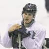 Mike Deal / Winnipeg Free Press
Mike Santorelli has made a seamless transition to a new team after being claimed on waivers from Florida.
