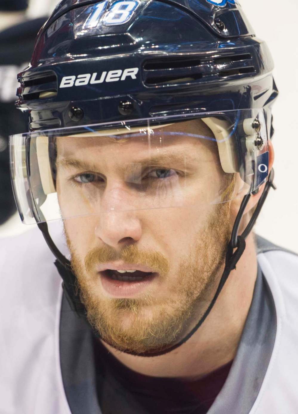 DAVID LIPNOWSKI / WINNIPEG FREE PRESS files
Bryan Little’s return to the lineup this season will be ‘a doctor’s call.’