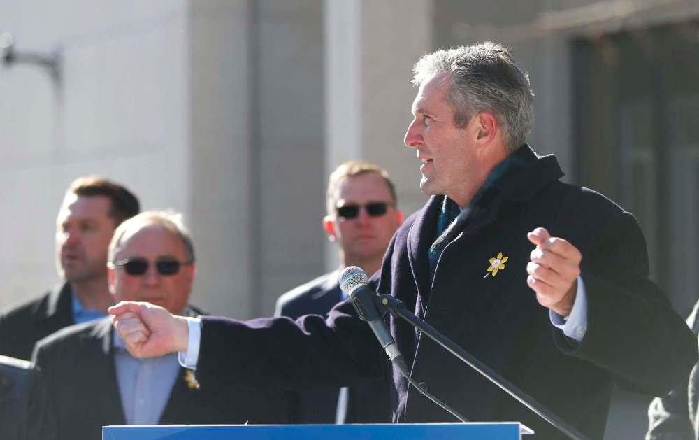 WAYNE GLOWACKI / WINNIPEG FREE PRESS
Progressive Conservative leader Brian Pallister makes his campaign announcement Friday on his commitment to improved municipal partnerships.