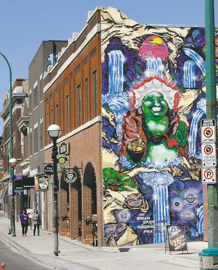 ken Gigliotti / Winnipeg Free Press archives
eave the massive to-do list at home and enjoy Osborne Village's boutique shops and restaurants.