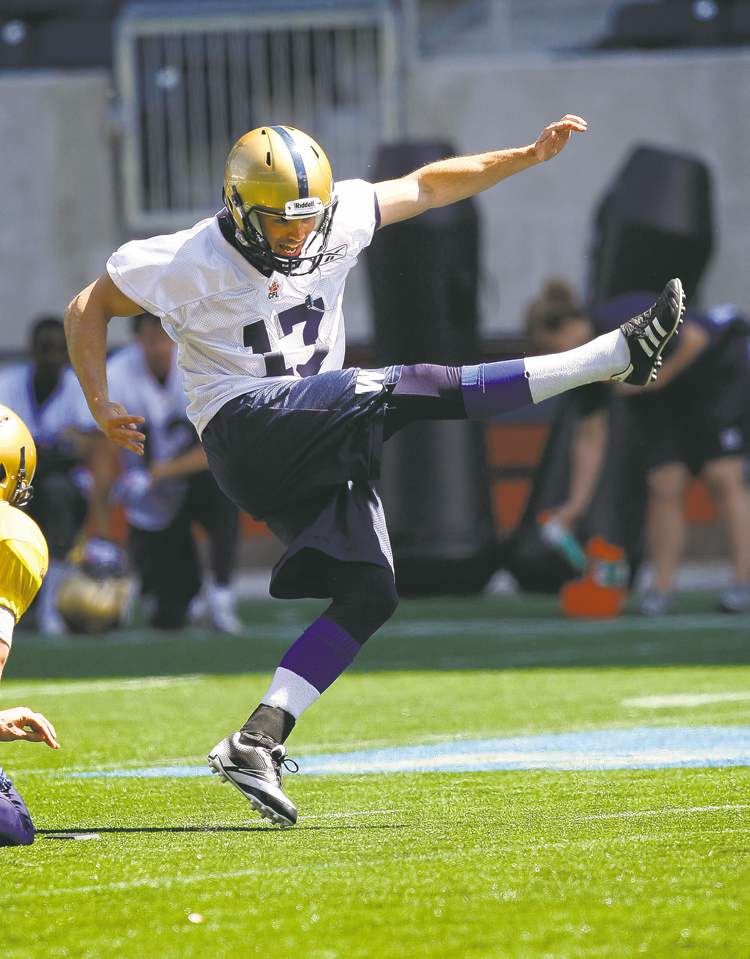KEN GIGLIOTTI / WINNIPEG FREE PRESS
Kicker Justin Palardy