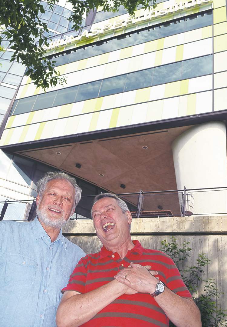 Gordon Sinclair Jr. / Winnipeg Free Press
CBC's Terry MacLeod (right) is reborn thanks to heart surgeon Dr. Alan Menkis.
