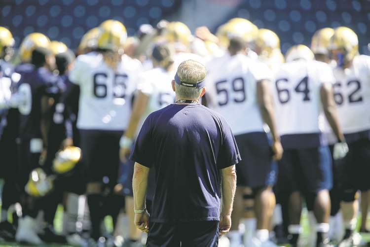 TREVOR HAGAN / WINNIPEG FREE PRESS
Blue Bombers head coach Tim Burke believes quarterback Justin Goltz 'will make us look good.'