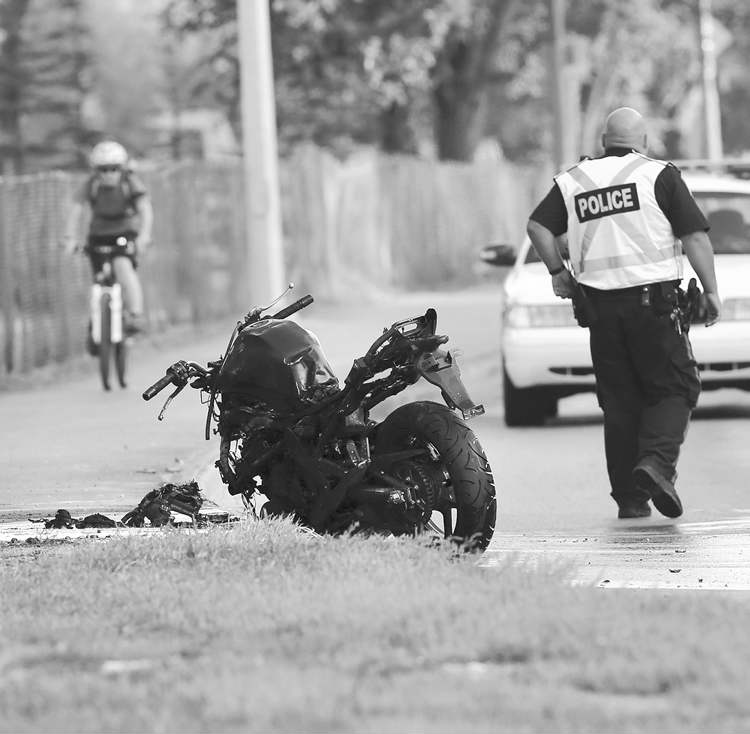 Charges for highspeed chase, crash Winnipeg Free Press