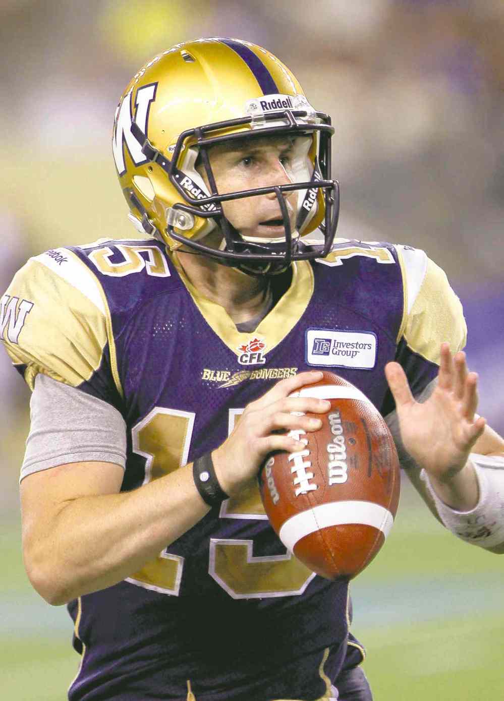 JOE BRYKSA / WINNIPEG FREE PRESS archives
Winnipeg Blue Bombers quarterback Max Hall has a good head on his shoulders, but is by no means a great athlete.