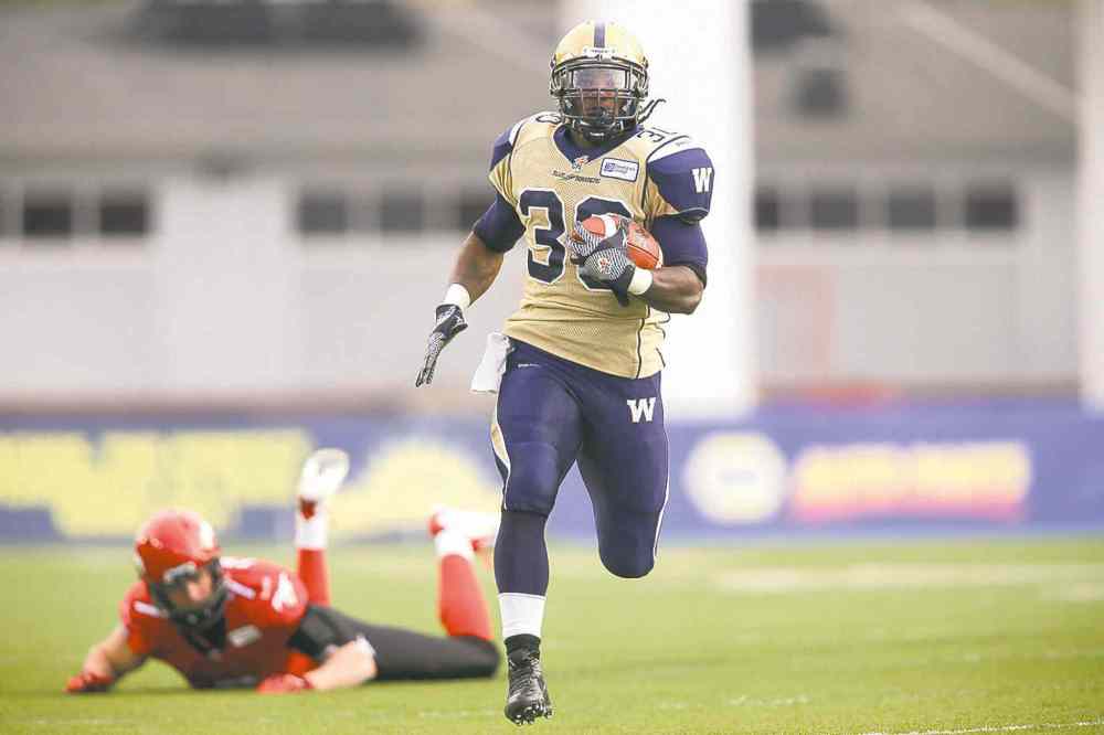 Jeff McIntosh / The Canadian Press
Bomber Will Ford returns a kickoff 100 yards for a TD.
