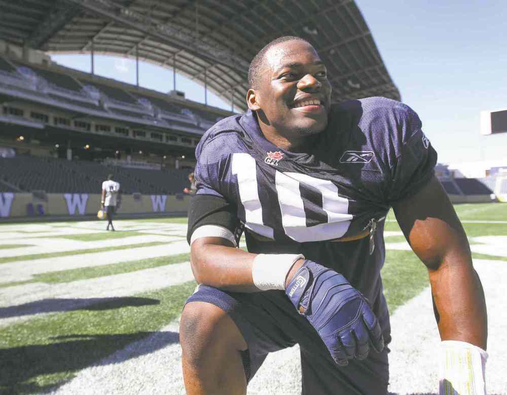 Ruth Bonneville / Winnipeg Free Press
Bombers linebacker Henoc Muamba becomes extremely cagey when asked about his future plans.