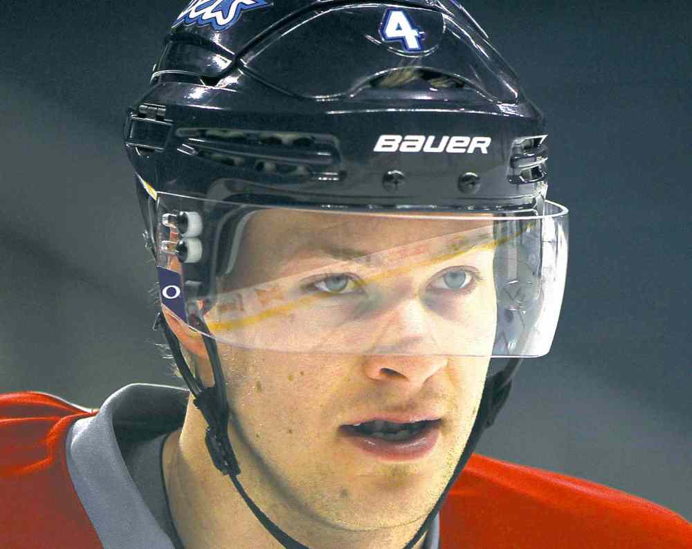 JOE BRYKSA / WINNIPEG FREE PRESS ARCHIVES
Winnipeg Jets defenceman Paul Postma was stunned when doctors told him he would be out indefinitely.