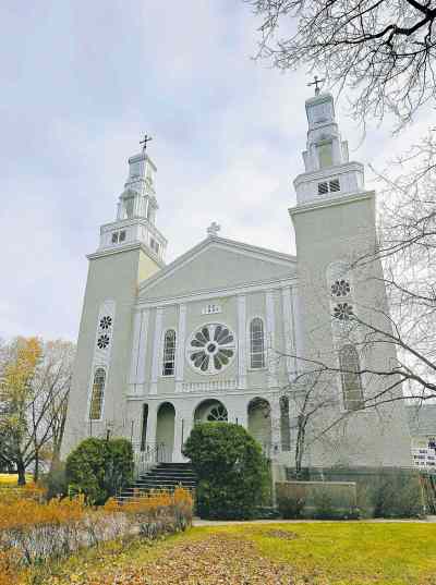 KEN GIGLIOTTI / WINNIPEG FREE PRESS
The third and current St. Norbert church was built in 1937. The historic parish teems with history.
