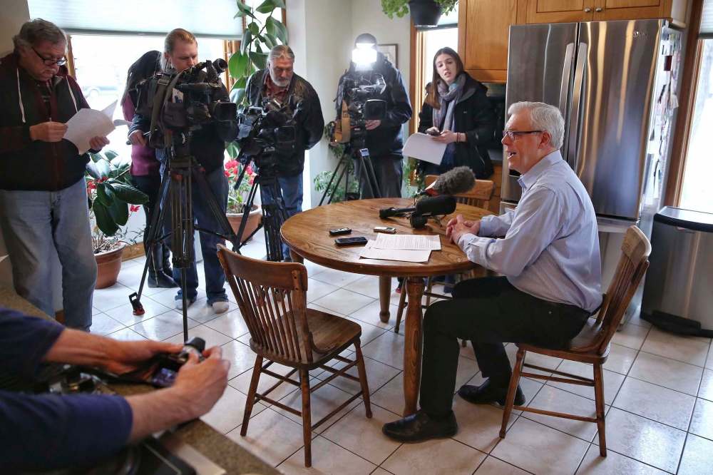 MIKE DEAL / WINNIPEG FREE PRESS
NDP leader Greg Selinger invited media into his home to make his 2014 tax return public Sunday morning.