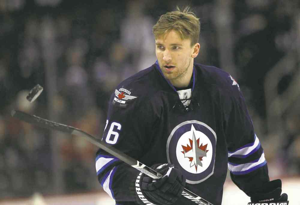 JOE BRYKSA / WINNIPEG FREE PRESS
Jets right-winger Blake Wheeler, who has had a blazing December, says the club simply let several games slip away in the first half of the season.