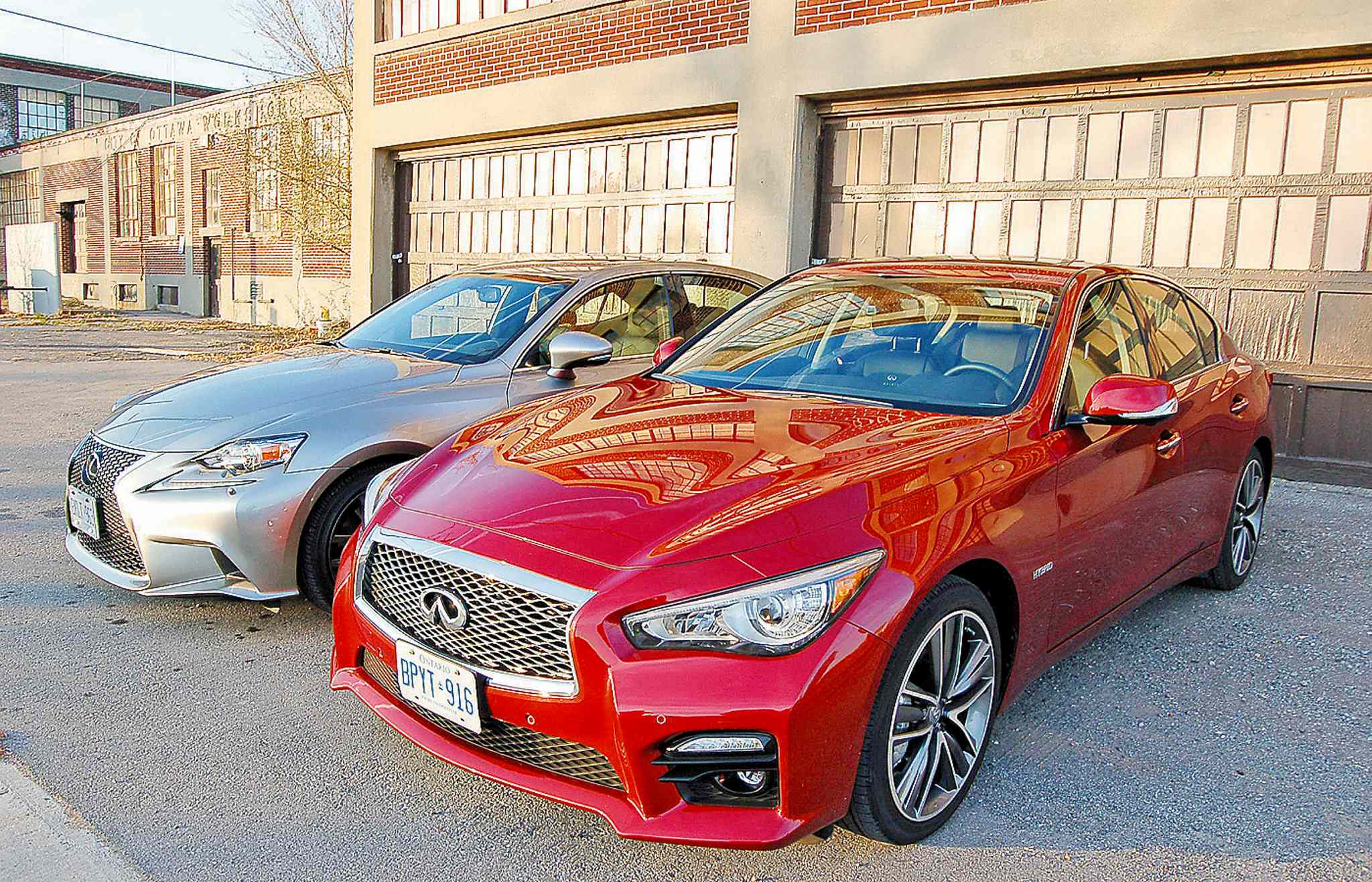 COMPARO Infiniti Q50 AWD Hybrid VS Lexus IS 350 AWD FSport Infinitely superior Winnipeg