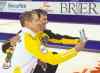 Andrew Vaughan / The Canadian Press
Manitoba skip Jeff Stoughton (left) and New Brunswick skip James Grattan are each making their 11th Brier appearance this week.