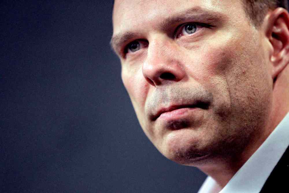 MIKE DEAL / WINNIPEG FREE PRESS files
Winnipeg Jets General Manager Kevin Cheveldayoff talks to the media about his decision to fire Head Coach Claude Noel and hire Paul Maurice as the new head coach in January 2014.