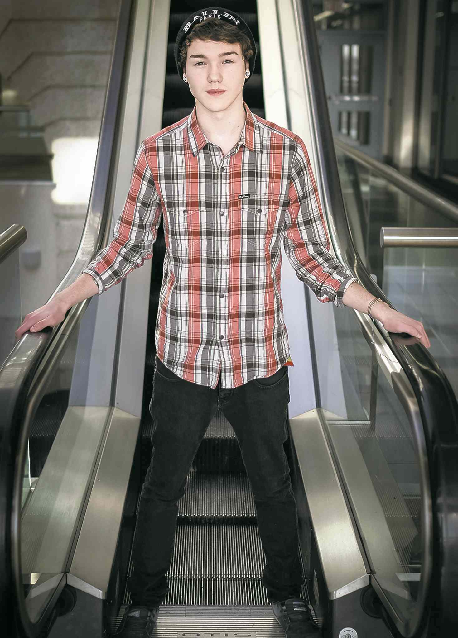 116 Rapper Local rapper, 16, scores record deal – Winnipeg Free Press