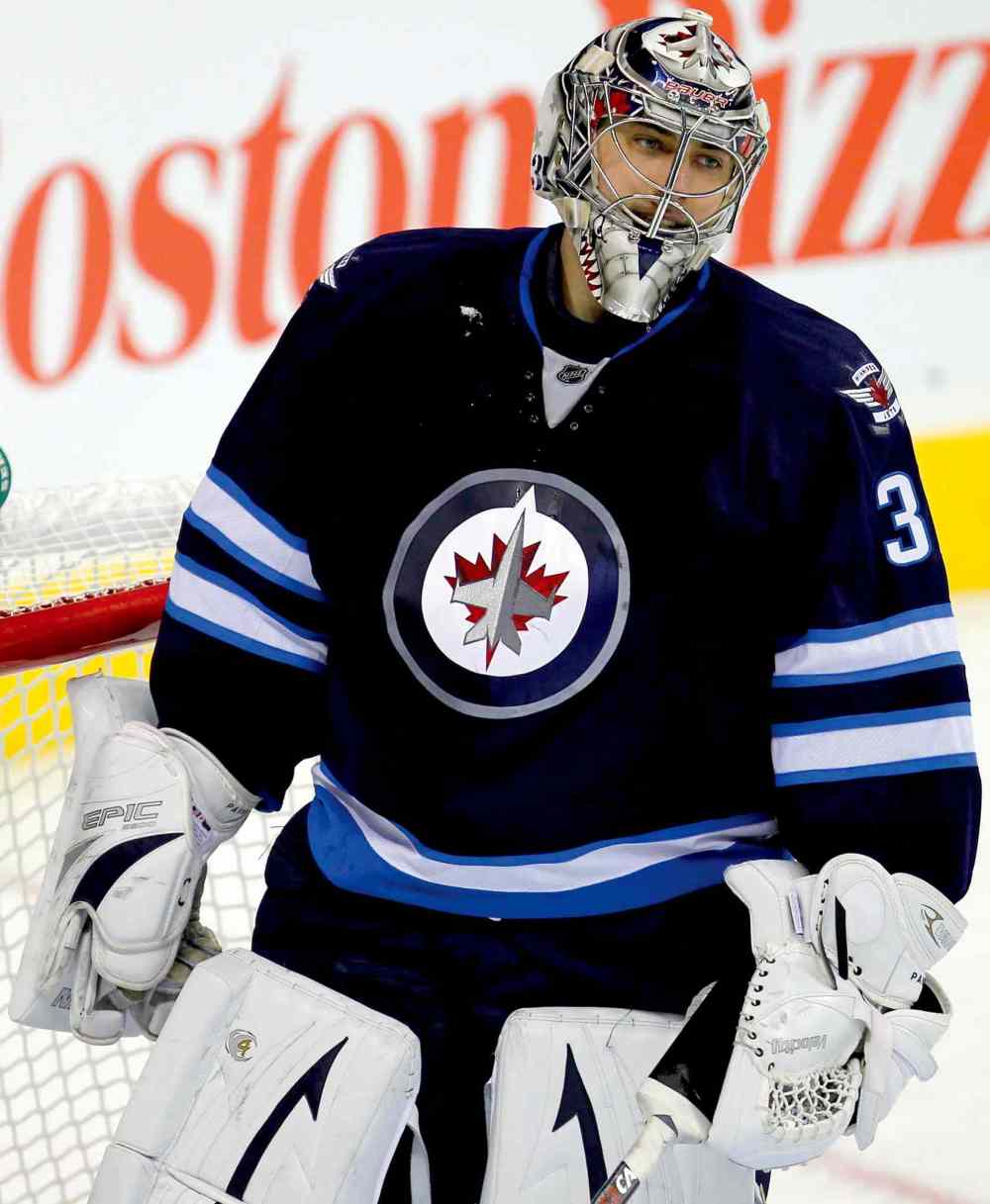 Boris Minkevich / Winnipeg Free Press
Jets Goalie Ondrej Pavelec