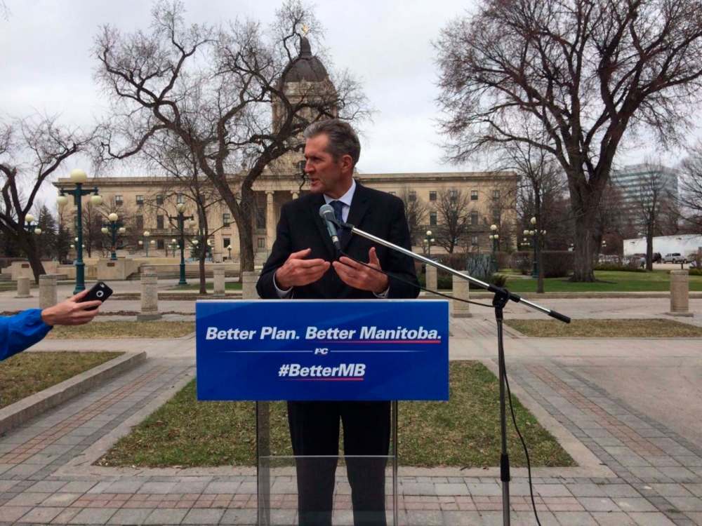 MIKE DEAL / WINNIPEG FREE PRESS
Premier-elect Brian Pallister speaks to media Wednesday afternoon.