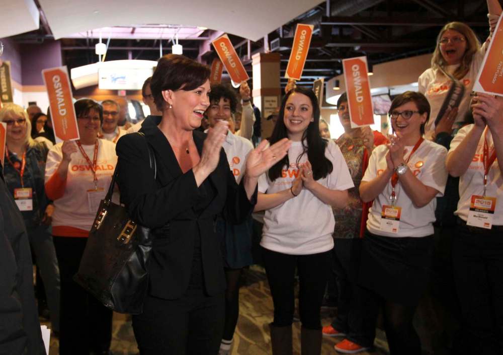 RUTH BONNEVILLE / WINNIPEG FREE PRESS FILES
Theresa Oswald is greeted by supporters at the March 2015 NDP convention, where she ultimately failed to replace Premier GregSelinger as leader.