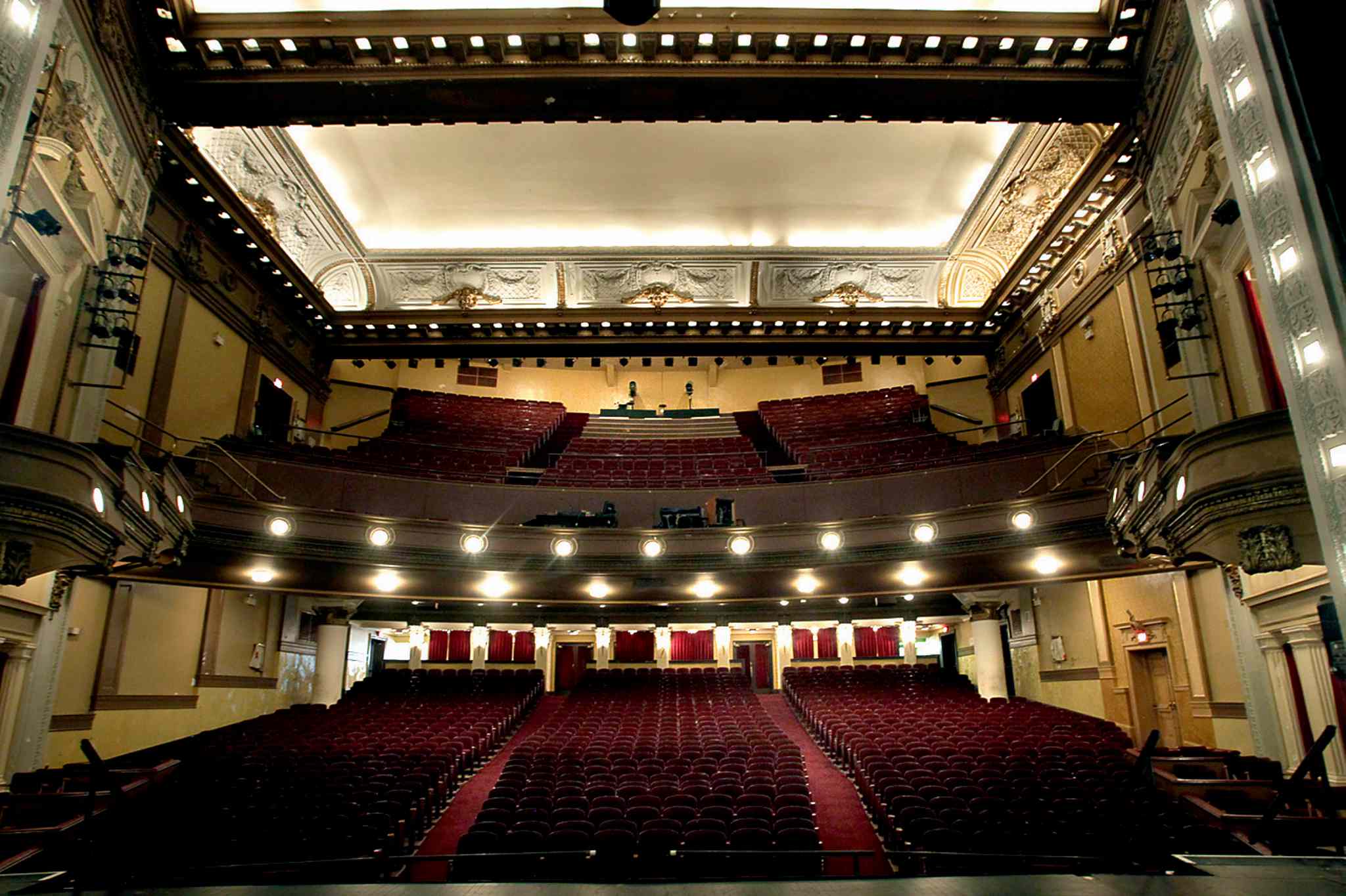 Pantages Playhouse takes a nostalgic look back at centuryold theatre