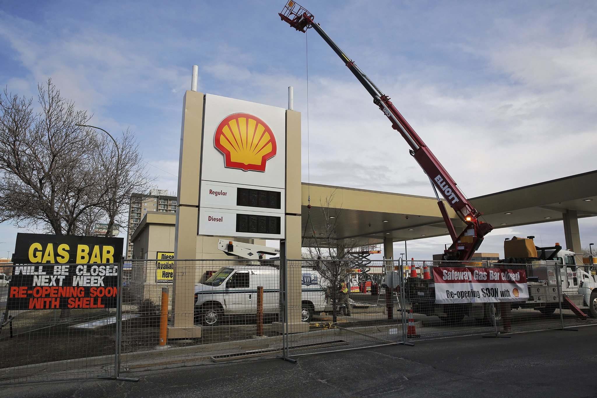 Safeway gas bars going to Shell Winnipeg Free Press