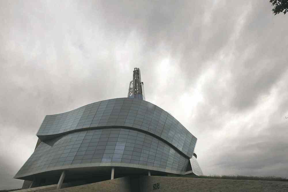 JOE BRYKSA / WINNIPEG FREE PRESS files
The CMHR website couldn�t handle the amount of applications it received for free preview tours.