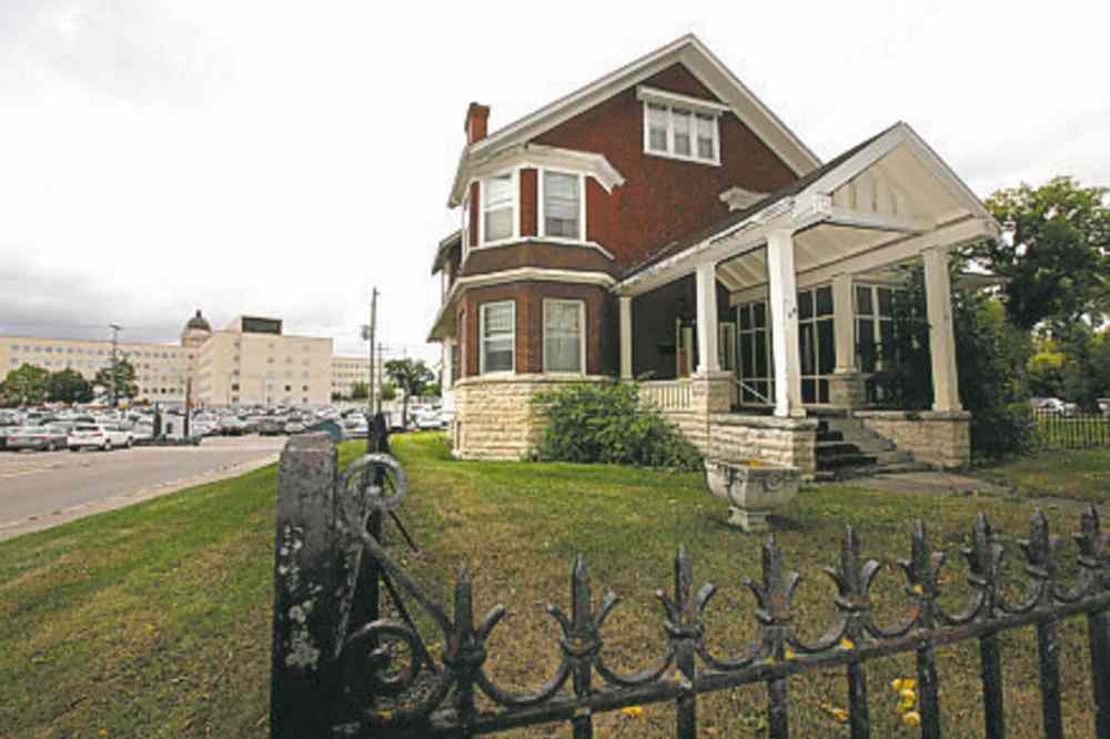 Winnipeg Free Press files
Great-West Life must repair home.