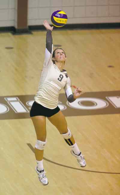 TREVOR HAGAN / WINNIPEG FREE PRESS 
Bisons setter Brittany Habing was named a co-captain of the squad this week.
