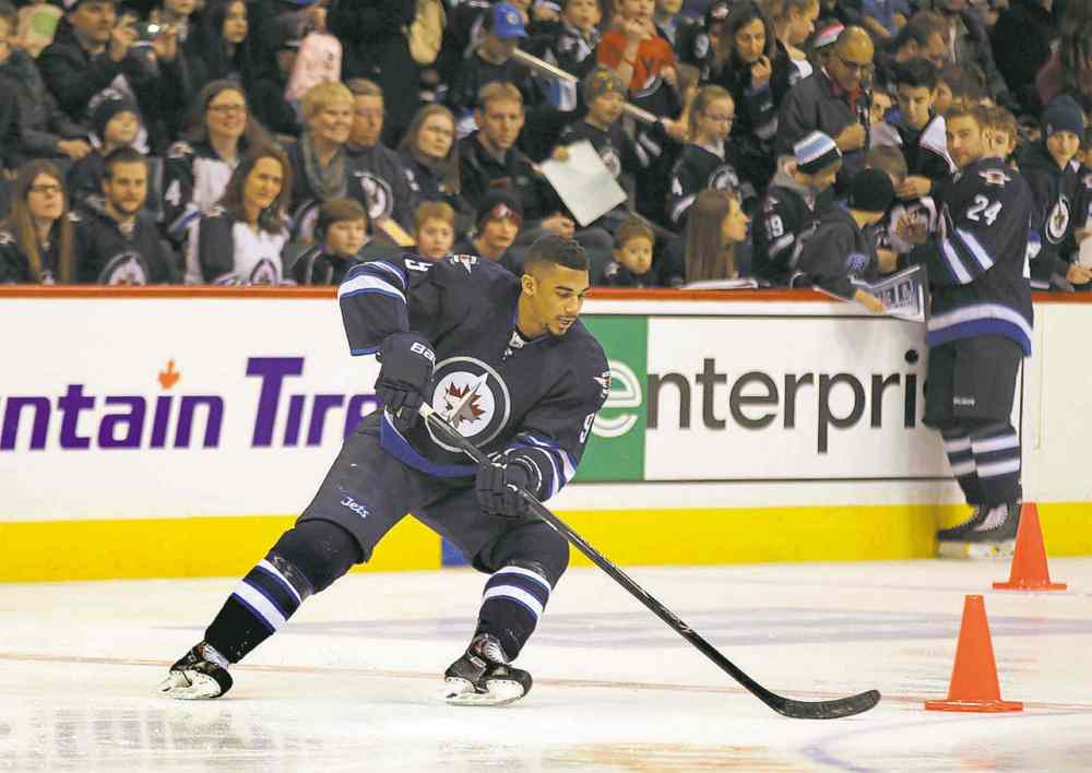 Phil Hossack / Winnipeg Free Press
Evander Kane swerves around the cones in an obstacle course.
