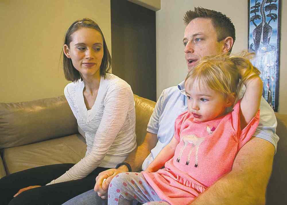 MIKE DEAL / WINNIPEG FREE PRESS
Sonya and Mitchell Wight with two-year-old Macy
